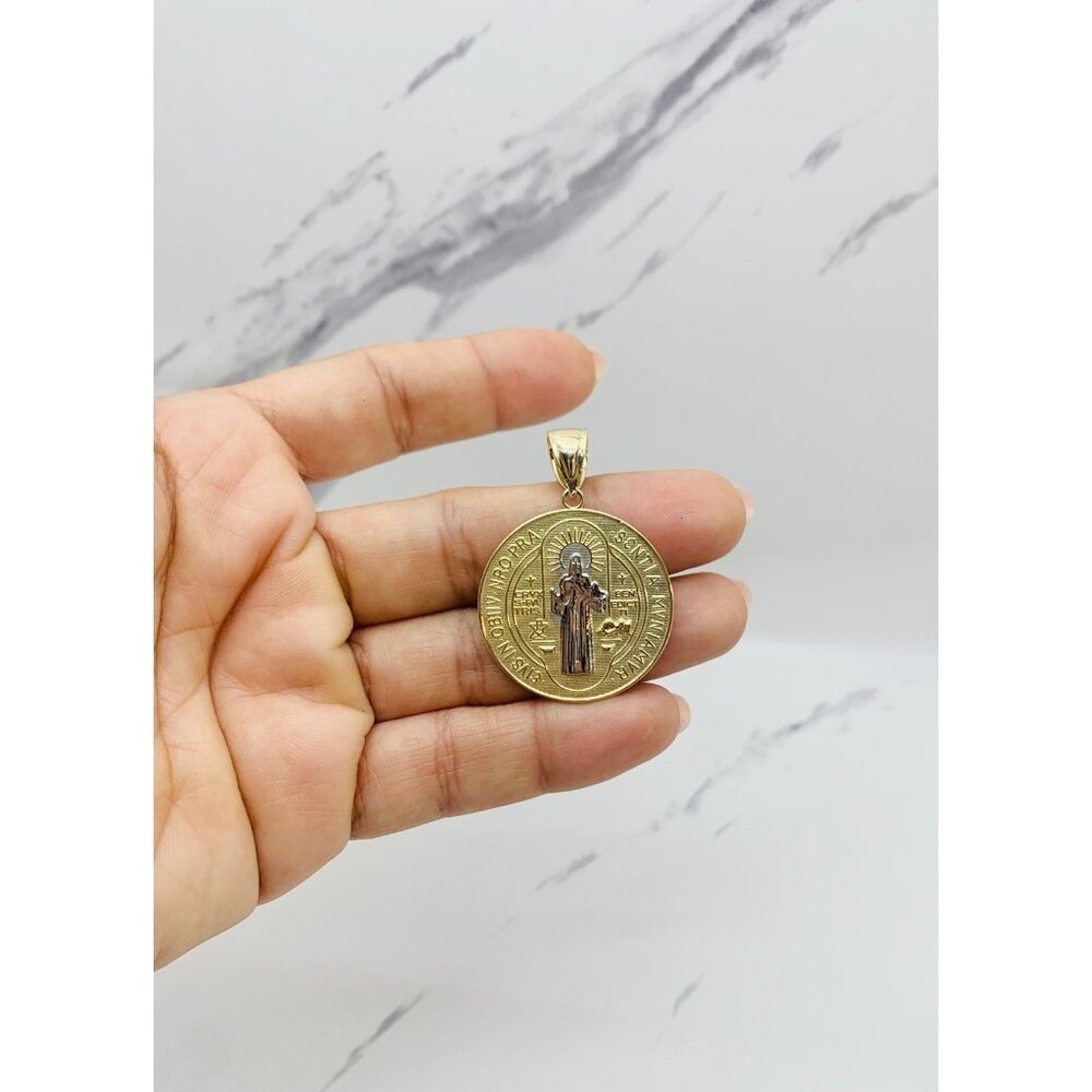 10k gold pendant medallion Saint Benedict  ✨ San Benito Medalla